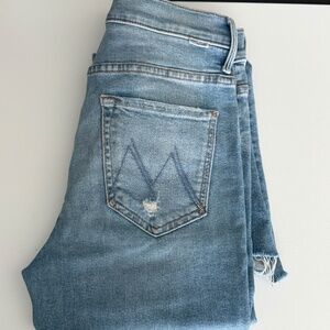 Mother Denim Insider Crop Step Fray